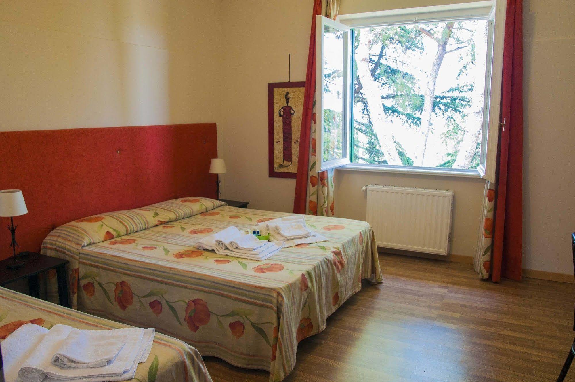 Hotel Villa Maria Luigia Frascati Dış mekan fotoğraf